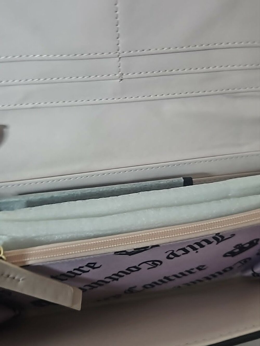 Juicy Couture clutch wallet - Picture 3 of 4